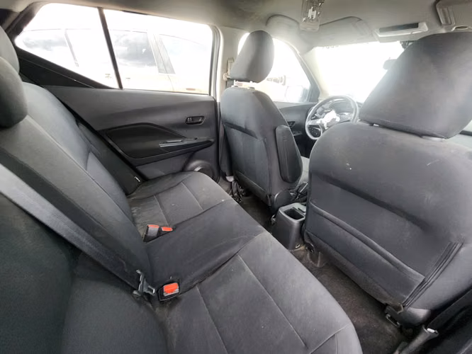 NISSAN KICKS SV 2024 YA EN ADUANA - Imagen 8