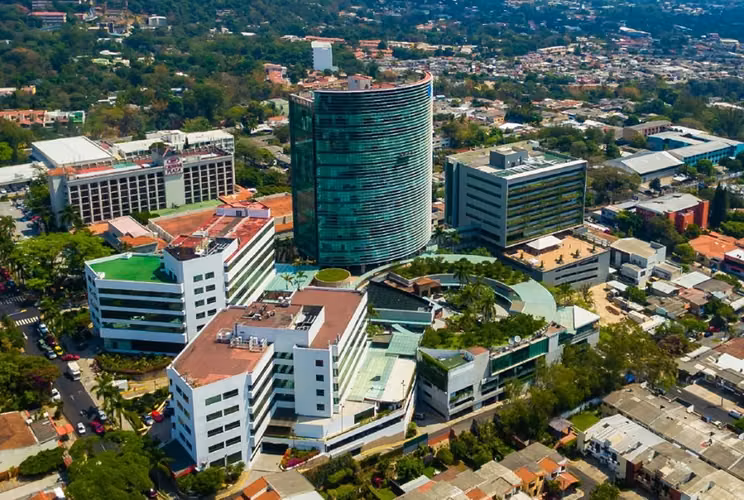 OFICINAS en TORRE FUTURA (Col. Escalon)
