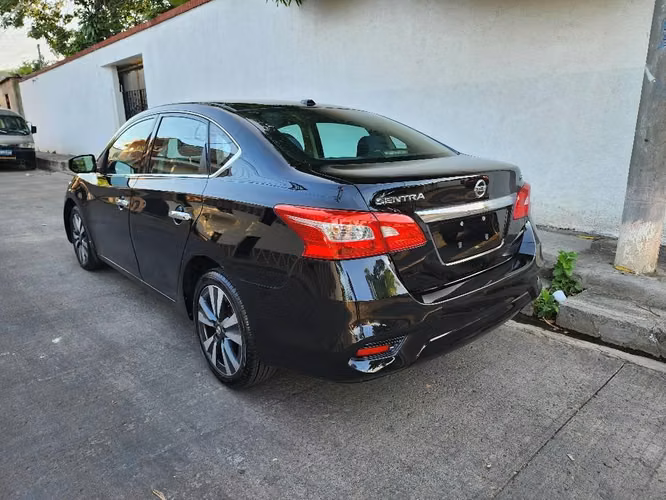 Nissan Sentra SV 2019 - Imagen 6