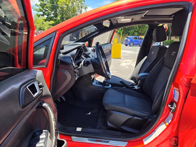 FORD Fiesta ST Turbo  (FINANCIAMIENTO DISPONIBLE) - Imagen 8