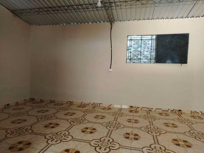 Casa recién remodelada - Imagen 2