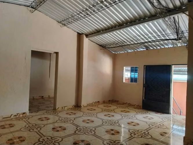 Casa recién remodelada - Imagen 6