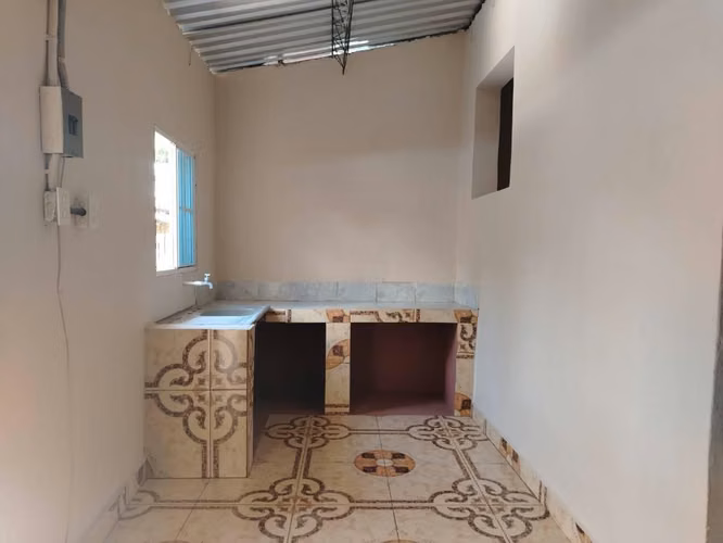 Casa recién remodelada - Imagen 3
