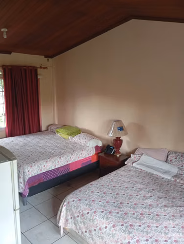 Casa ideal para OFICINAS (Cumbres de Cuscatlan) - Imagen 9