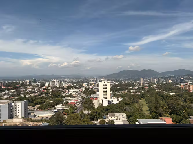 ALQUILER DE APTO EN CONDOMINIO 105, Escalón - Imagen 7