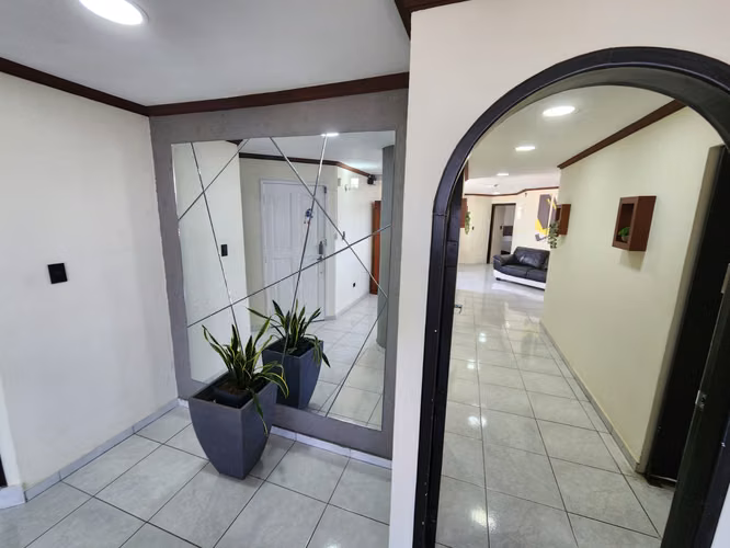 APARTAMENTO EN VENTA EN TORRE SAN BENITO NIVEL ALTO - Imagen 13