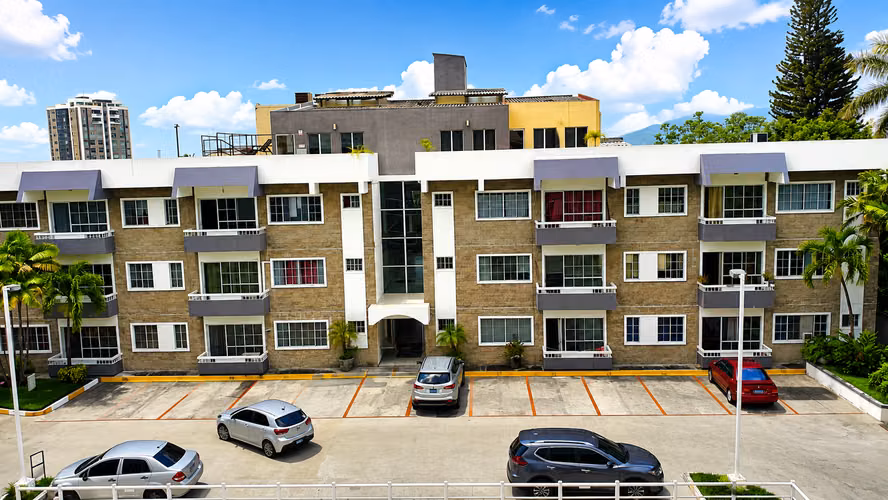 APARTAMENTO DE 2 HABITACIONES CON TERRAZA EN ALQUILER | SAN BENITO FLATS