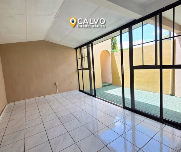 Casa en Alquiler | Pinares de Suiza, Santa Tecla