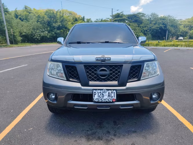 NISSAN FRONTIER DOBLE CABINA 2021 , 4X4,PIÑON DE MONTAÑA,BOTON DE ENCENDIDO,BOLSAS FRONTALES BUENAS, SI VE EL ANUNCIO ES PORQUE SI ESTA DISPONIBLE - Imagen 3