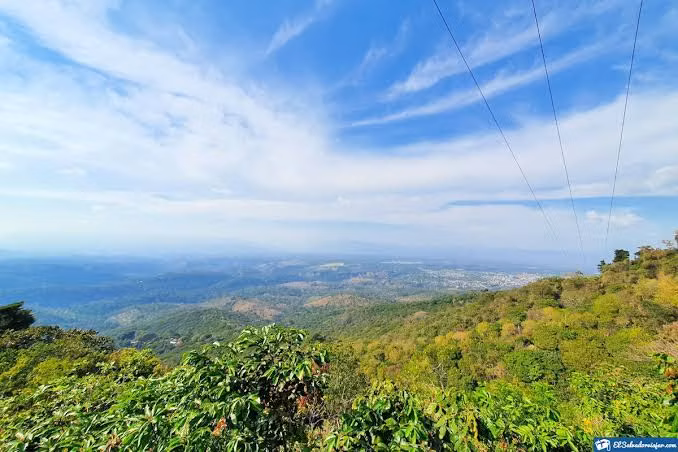 VENTA LOTES DE 1300 VARAS CALLE A ATACO AHUACHAPAN - Imagen 5