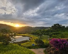 VENTA DE MODERNA RESIDENCIA EN EL ENCANTO RESORT & GOLF