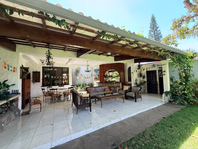 SE VENDE CASA PALMIRA, TIENE 1,700 v² de terreno Y 750m² de construcción - Imagen 9