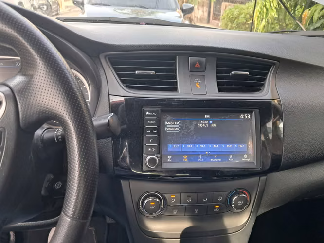 NISSAN SENTRA 2019 - Imagen 4