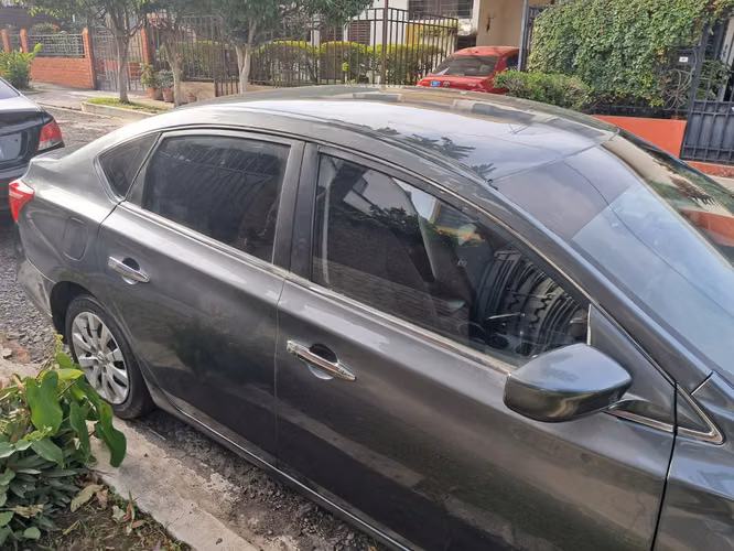 NISSAN SENTRA 2019 - Imagen 2