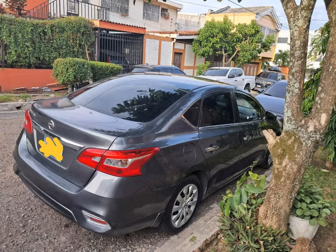 NISSAN SENTRA 2019 - Imagen 5