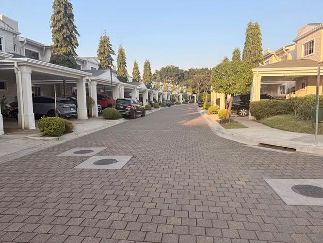 VENTA CASA PORTAL LA CASTELLANA, SAN BENITO, SIN MUEBLES