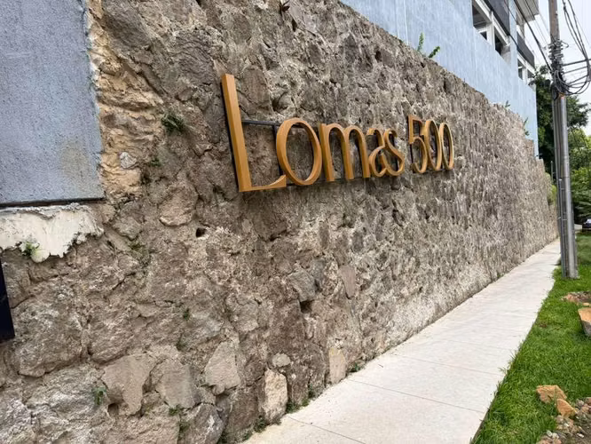 OPORTUNIDAD!! UNIDAD EN ULTIMO PISO DE  LOMAS 500!!!! - Imagen 3