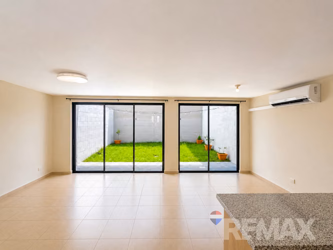 Casa nueva en alquiler en Paseo del Prado