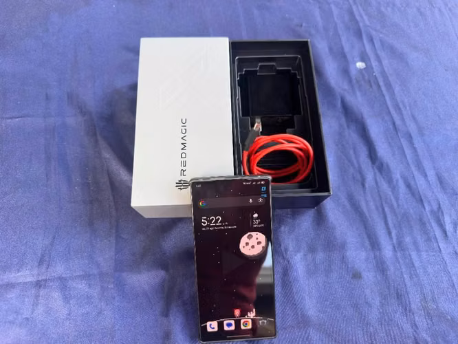 Vendo o cambio poderoso redmagic 10 pro 16/512