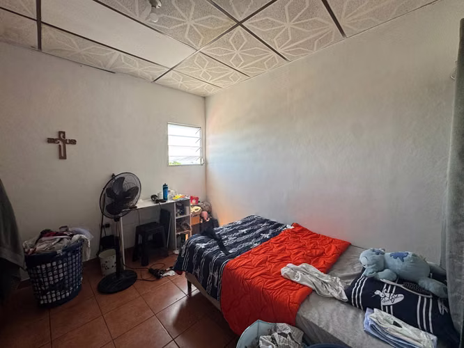 VENTA DE CASA COLONIA MIRALVALLE - Imagen 3