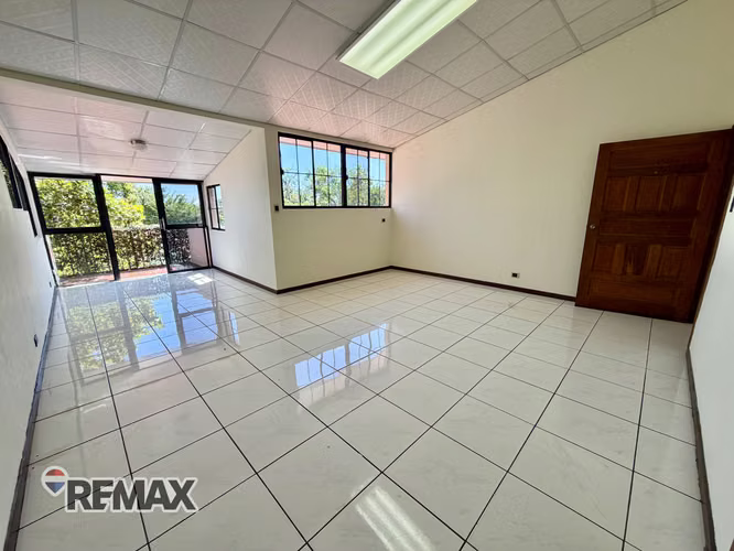 EXCLUSIVA RESIDENCIA, CUMBRES DE LA ESMERALDA-ANTIGUO CUSCATLÁN - Imagen 19