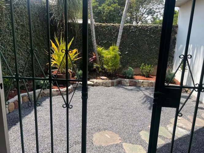 Casa para oficina, empresa, bodegas o negocio - Imagen 2