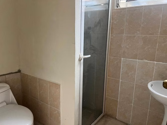 Casa para oficina, empresa, bodegas o negocio - Imagen 5
