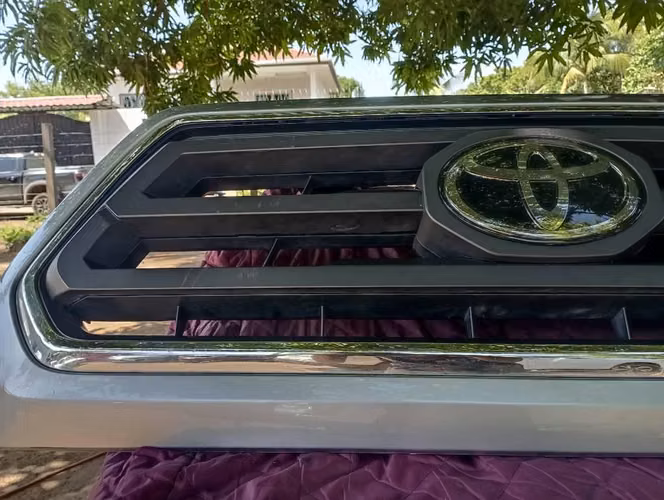parrilla de Toyota Tacoma 2019 - Imagen 2