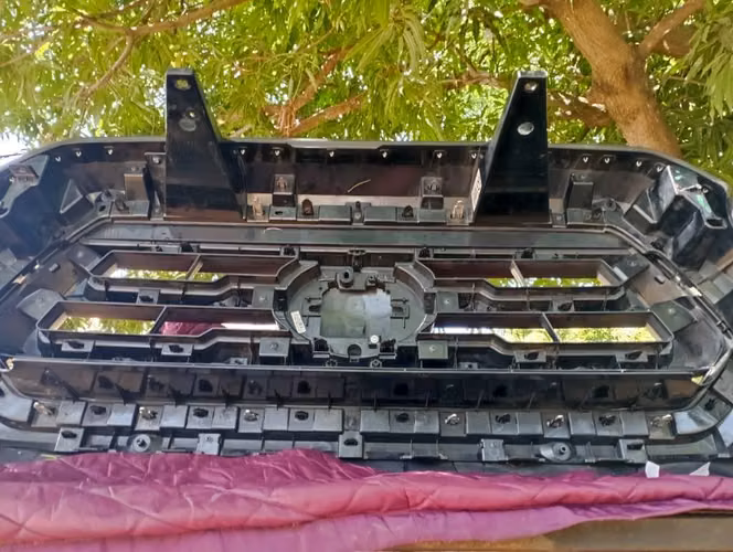 parrilla de Toyota Tacoma 2019