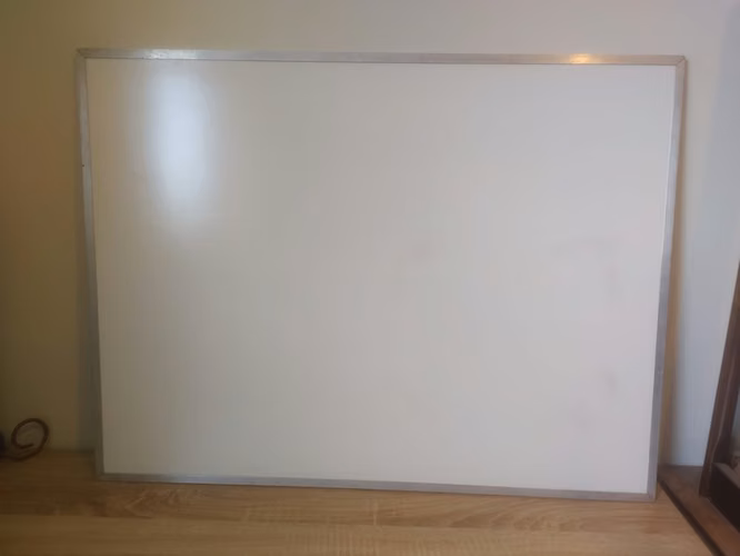 PIZARRA BLANCA 80cm × 60cm