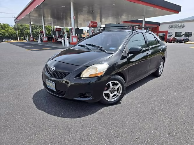 Toyota Yaris Paquete eléctrico Año 2007 Automatico