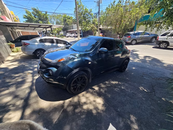 Se vende Nissan Juke - 2013  Full extras !