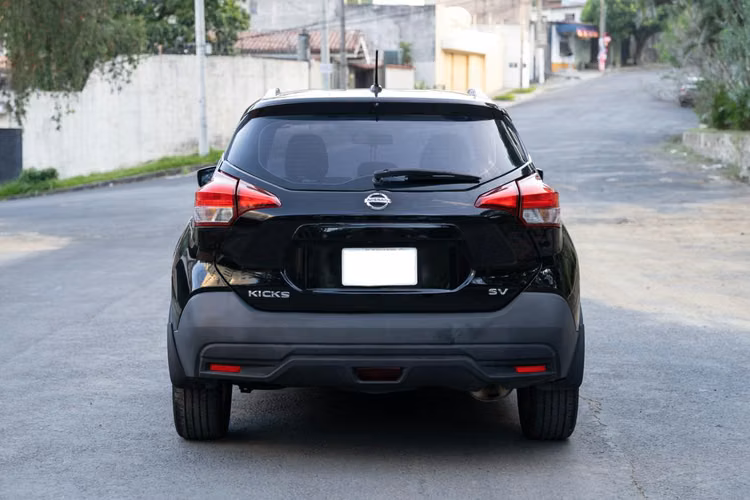 Nissan kicks sv 2019