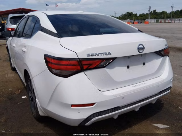 NISSAN SENTRA SV 2022 - Imagen 3