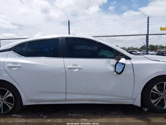 NISSAN SENTRA SV 2022 - Imagen 13