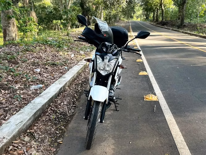 Vendo moto urbana Keeway RK150 - Imagen 5
