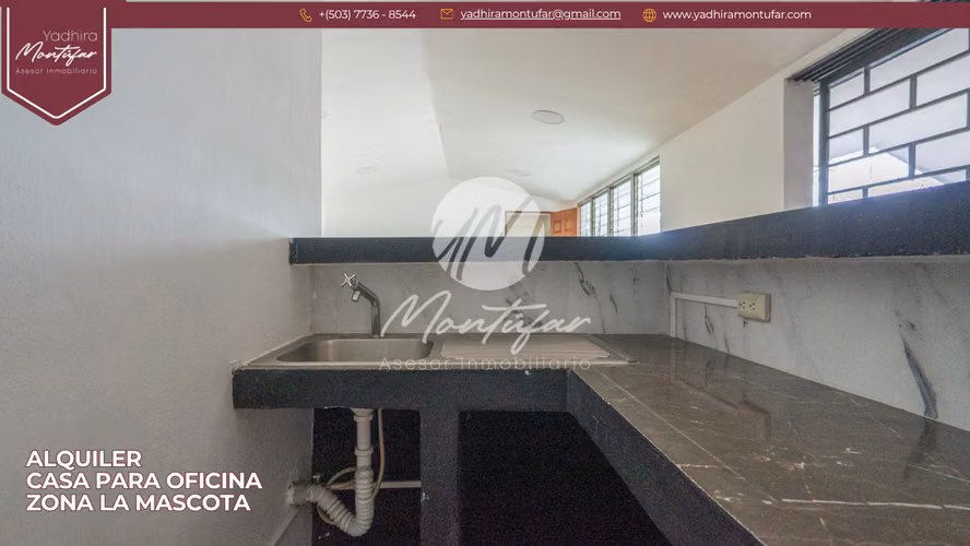 Casa en Zona La Mascota Ideal para Oficinas en Alquiler - Imagen 8