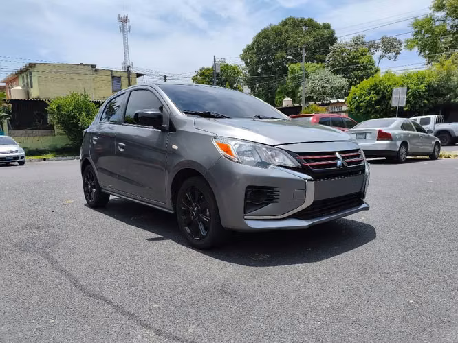Mitsubishi Mirage HB Black edition 2022 SE - Imagen 5