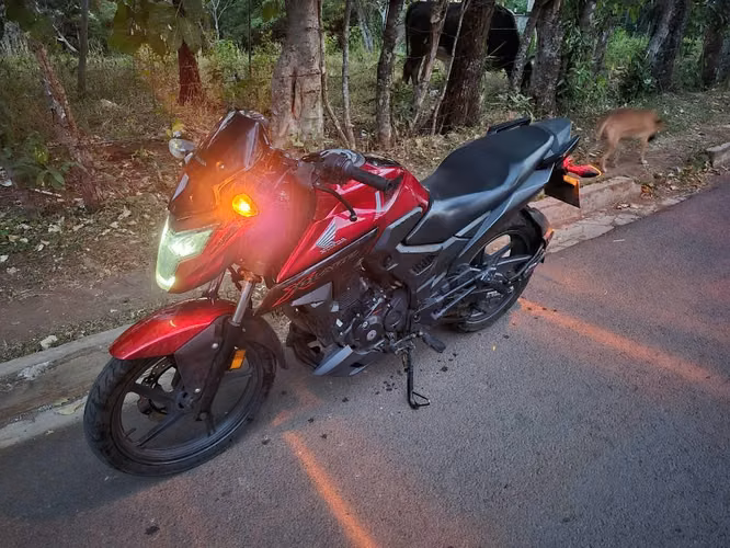 VENDO HONDA XBLADE 2024 - Imagen 3