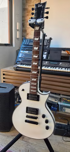 Guitarra ESP LTD EC-256