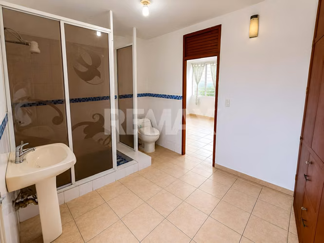 VENTA $580K/Residencial Col Reparto los Heroes San Salvador - Imagen 2