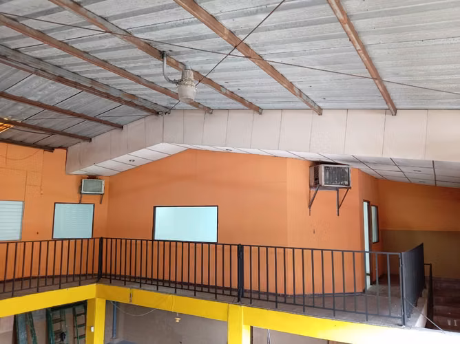 SE ALQUILA BODEGA EN SAN SALVADOR