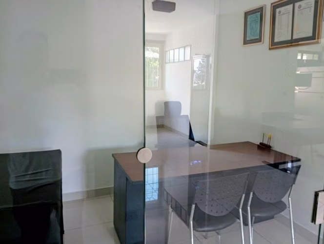 Alquiler de Local para Oficinas/ Colonia Layco cerca de UES - Imagen 5