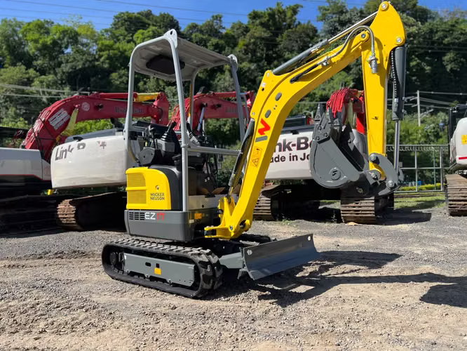 2026 Miniexcavadora Wacker Neuson 1.7 toneladas con linea de martillo - 100% Alemana