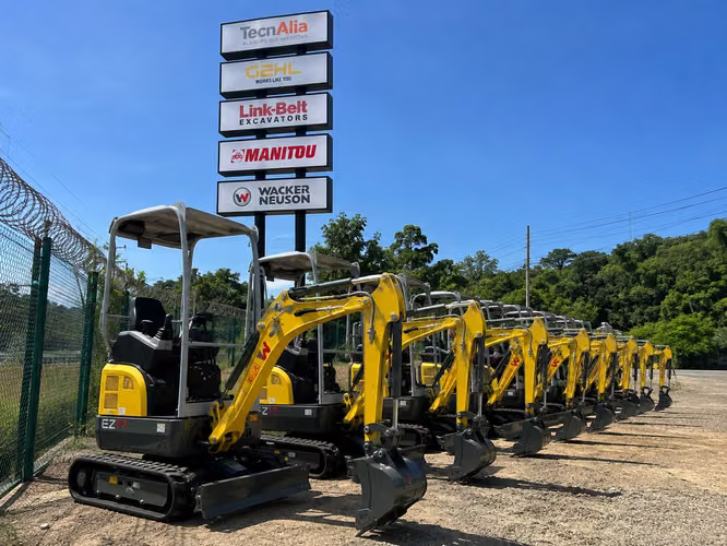 2026 Miniexcavadora Wacker Neuson 1.7 toneladas con linea de martillo - 100% Alemana