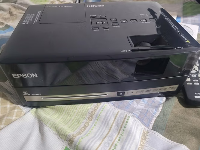 Proyector Epson PowerLite - Imagen 8