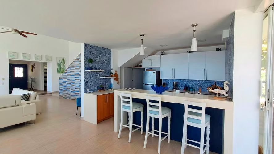 Alquiler de Preciosa Casa de Playa en Bahia Dorada, La Libertad