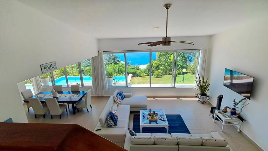 Rental of a Beautiful Beach House in Bahia Dorada, La Libertad
