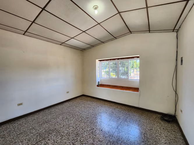 Se Alquila Casa en Santa Tecla, Santa Monica - Imagen 16
