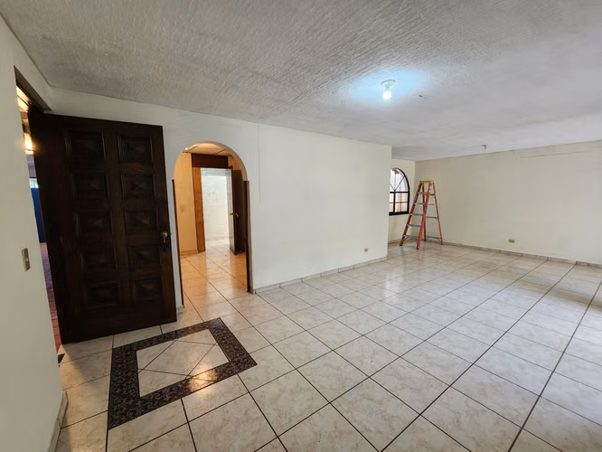 Se Alquila Casa en Santa Tecla, Santa Monica - Imagen 9